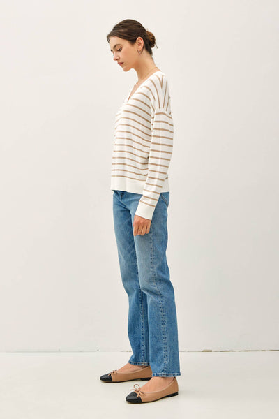 STRIPED V-NECK LIGHTWEIGHT SWEATER